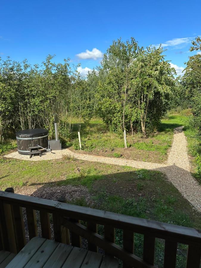 Cherry Tree Safari Lodge Talaton ภายนอก รูปภาพ